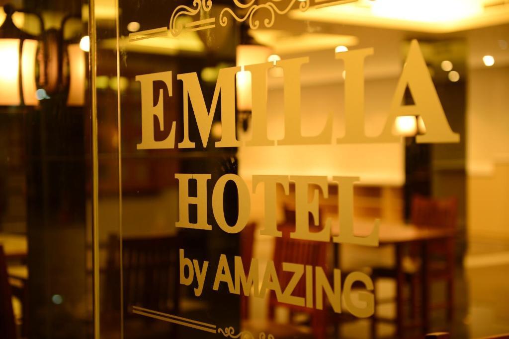 Emilia Hotel By Amazing - Palembang Exterior foto