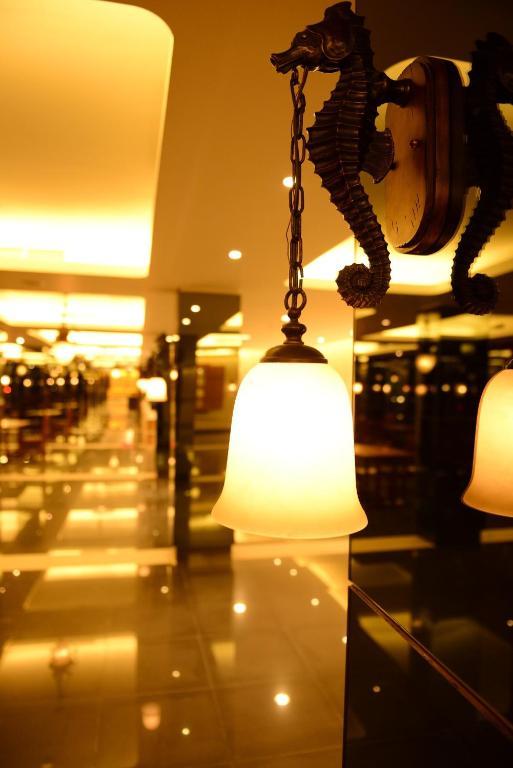Emilia Hotel By Amazing - Palembang Exterior foto
